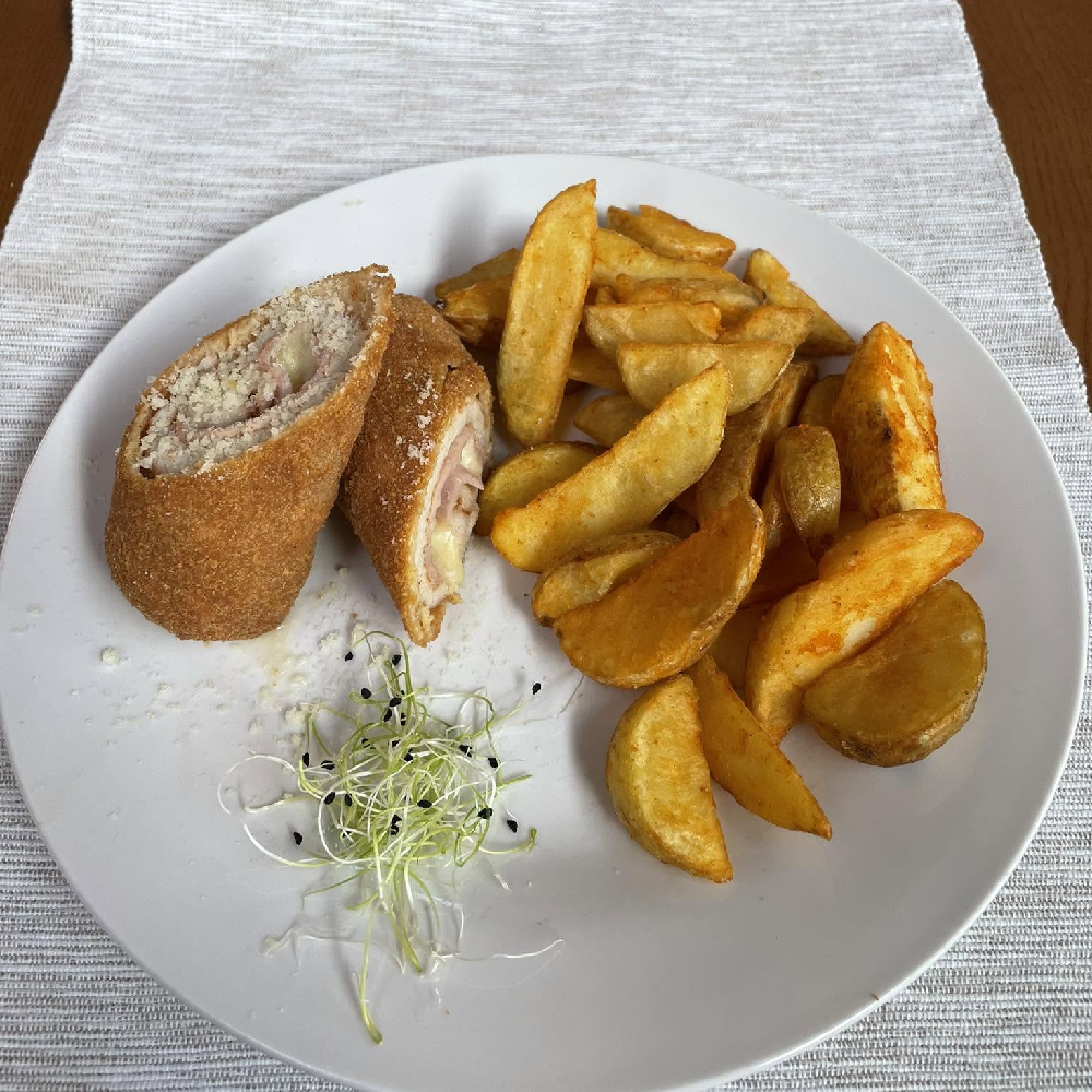 Cordon bleu din piept de pui